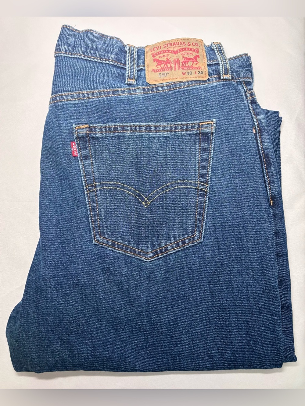 Men's Levis 550 Blue Jeans size 40x30